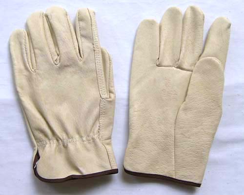 Light colour full grain pigskin driver glove